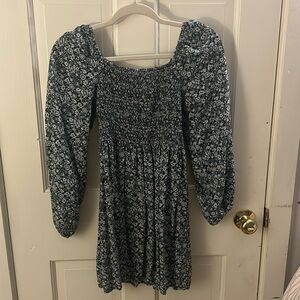 Gap-Xs-floral spring dress with losesleeves